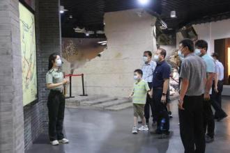 缅怀革命先烈，传承革命精神----新四军黄桥战役主题党日活动